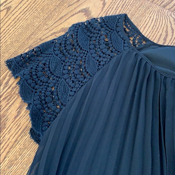 BLACK DRESS - Picture 2 of 2